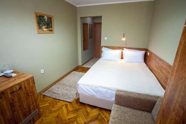 Гостевой дом Panorama Top Floor Rooms in Hotel Tundzha Ямбол-48